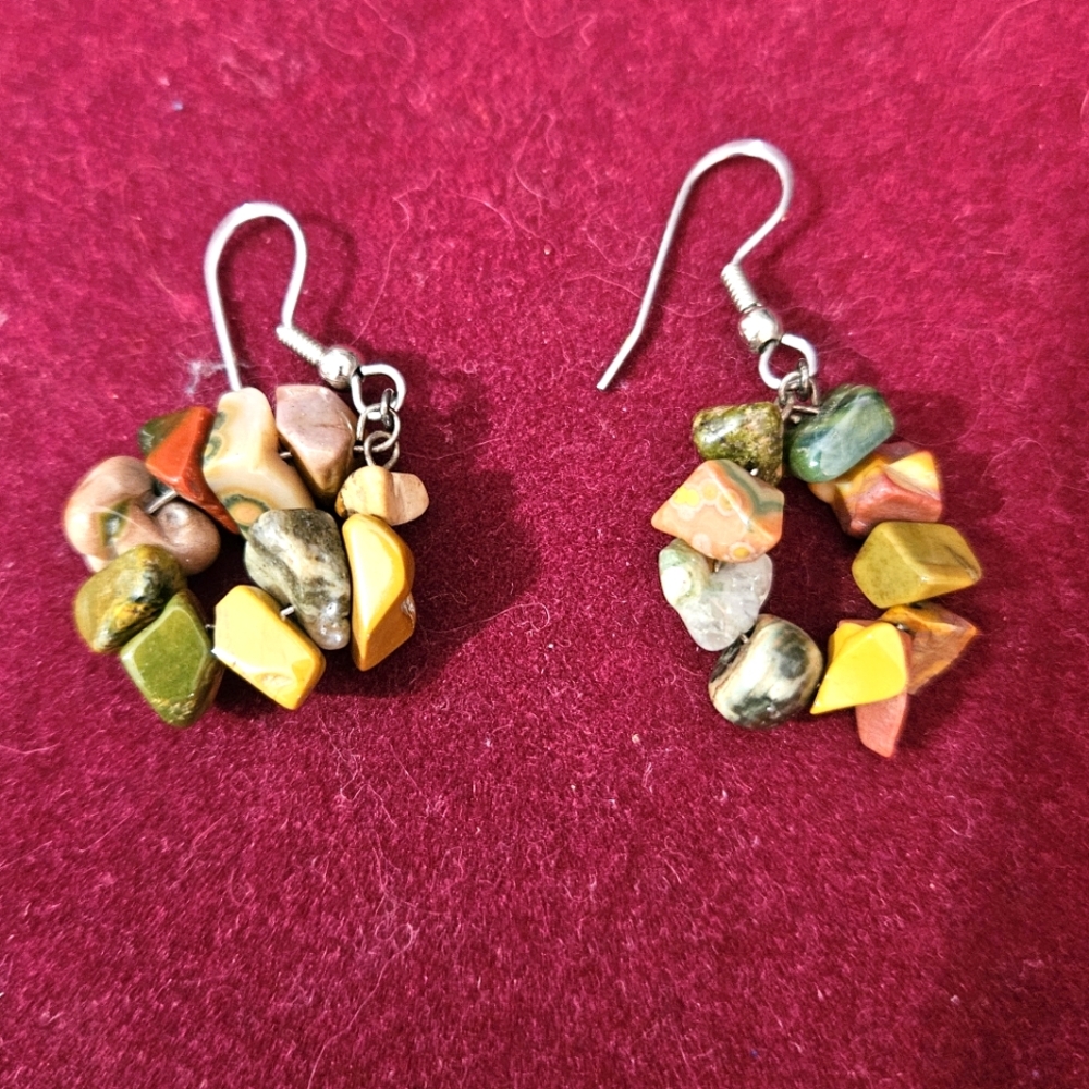 Vintage stone hoops